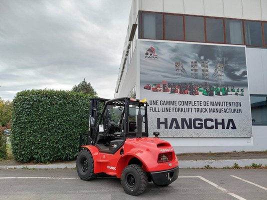Chariot élévateur tout terrain Hangcha TT35-2 (CPCD35-X2W98E-RT2)