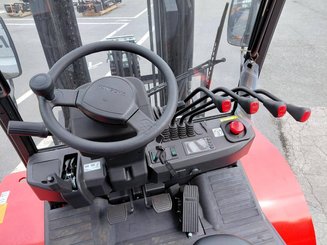Chariot élévateur tout terrain Hangcha TT35-2 (CPCD35-X2W98E-RT2)