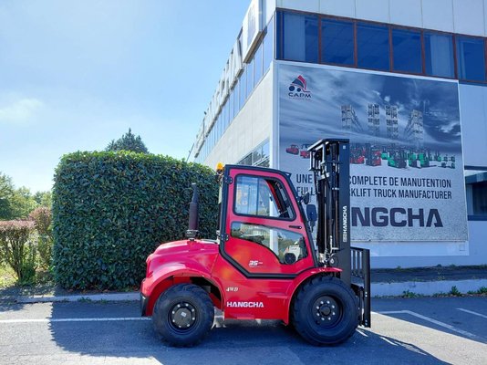 Chariot élévateur tout terrain Hangcha TT35-4 ( CPCD35-XW33C-RT4 )