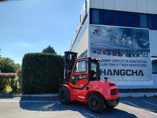 Chariot élévateur tout terrain Hangcha TT35-4 (CPCD35-XW33C-RT4)