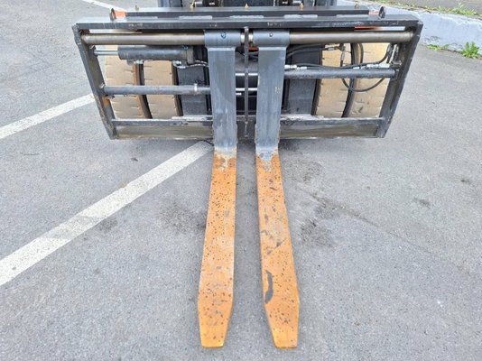 Chariot élévateur frontal 4 roues Toyota 8FBMT50