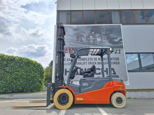 Chariot élévateur frontal 4 roues Toyota 8FBMT50