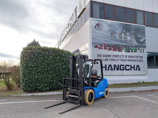 Chariot élévateur frontal 4 roues - XE30i ( CPD30-XEY2HA-SI )