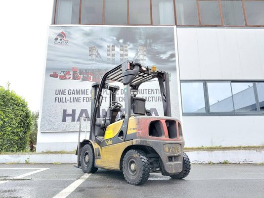 Chariot élévateur frontal 4 roues Yale GDP20VX