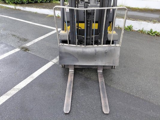 Chariot élévateur frontal 4 roues Yale GDP20VX