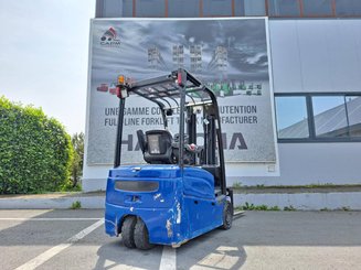 Chariot élévateur frontal 3 roues Hyster  J16XNTLWB