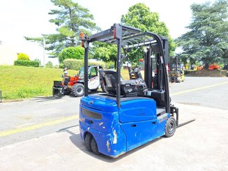 Chariot élévateur frontal 3 roues Hyster  J16XNTLWB