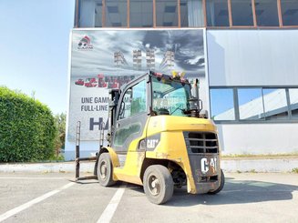 Chariot élévateur frontal 4 roues Caterpillar DP40N