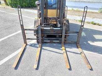 Chariot élévateur frontal 4 roues Caterpillar DP40N