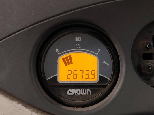 Transpalette accompagnant Crown WP3020-2.0