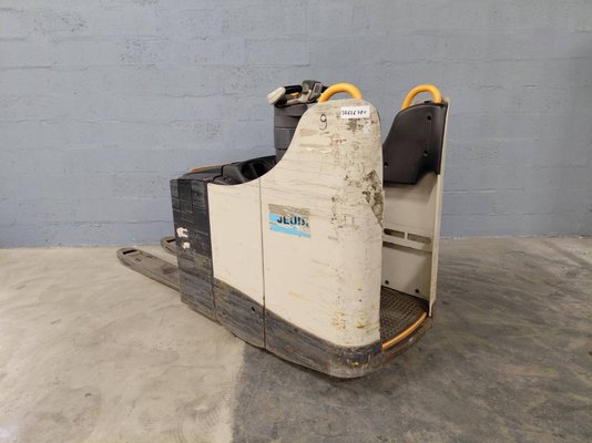 Transpalette porté debout Crown WT3040 2.00