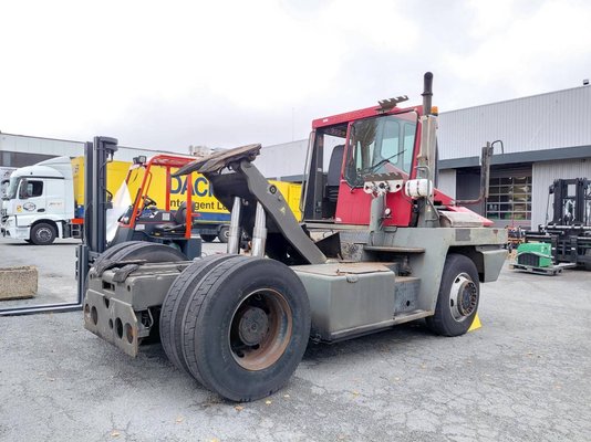 Tracteur industriel Terberg RT222