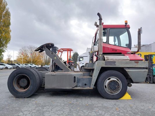 Tracteur industriel Terberg RT222