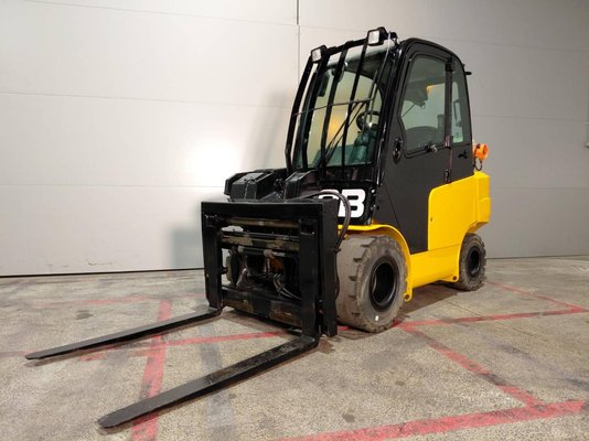 Chariot élévateur télescopique JCB TLT30G-TCR