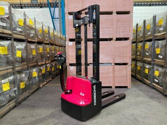Gerbeur accompagnant Hangcha CDD12-AMC2-L