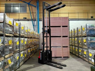 Gerbeur accompagnant Hangcha CDD12-AMC2-L