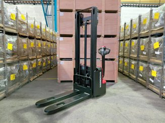Gerbeur accompagnant Hangcha CDD12-AMC2-L