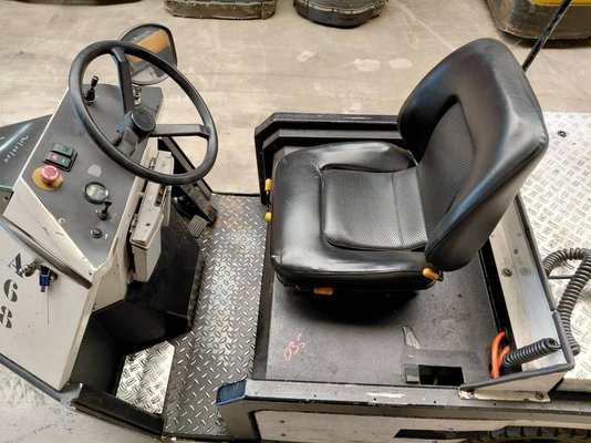 Tracteur industriel Spykstaal 306