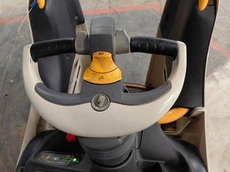 Transpalette porté debout Crown WT3040