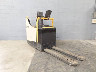 Transpalette porté debout Crown WT3040