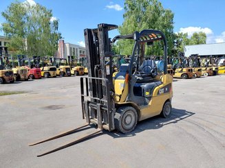 Chariot élévateur frontal 4 roues Caterpillar GP18N