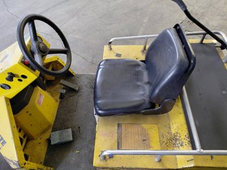 Tracteur de remorquage Charlatte TE206