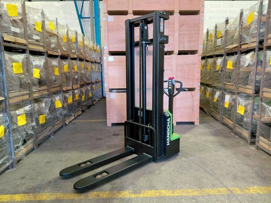 Gerbeur accompagnant Hangcha CDD15-A2MC2-ISZ