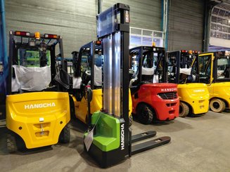 Gerbeur accompagnant Hangcha CDD15-A2MC2-ISZ