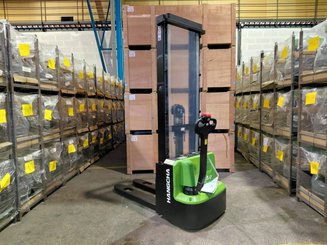 Gerbeur accompagnant Hangcha CDD12-AMC2-Li