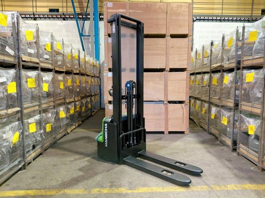 Gerbeur accompagnant Hangcha CDD12-AMC2-Li