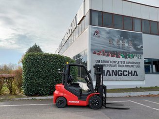 Chariot élévateur frontal 4 roues Hangcha XF25D-2 (CPCD25-X2H7F1)