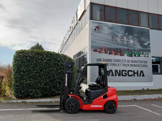 Chariot élévateur frontal 4 roues Hangcha XF25D-2 (CPCD25-X2H7F1)