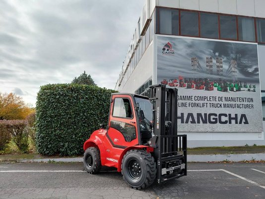Chariot élévateur tout terrain Hangcha TT30-4 (CPCD30-XW98C-RT4)
