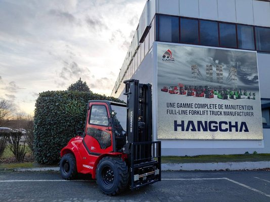Chariot élévateur tout terrain Hangcha TT30-4 (CPCD30-XW98C-RT4)