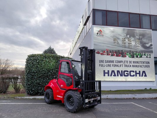 Chariot élévateur tout terrain Hangcha TT30-4 (CPCD30-XW98C-RT4)