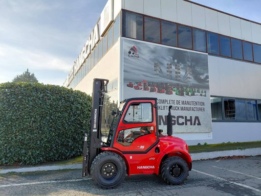 Chariot élévateur tout terrain Hangcha TT35-4 (CPCD35-XW33C-RT4)