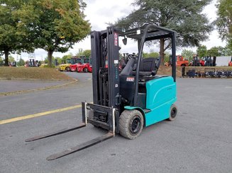 Chariot élévateur frontal 4 roues Hyster J2.50XM