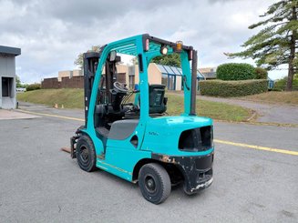 Chariot élévateur frontal 4 roues Yale GDP25VX