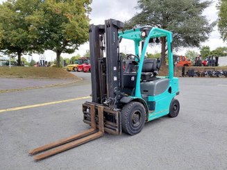 Chariot élévateur frontal 4 roues Yale GDP25VX