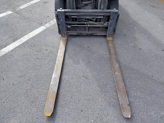 Chariot élévateur frontal 4 roues Yale GDP25VX