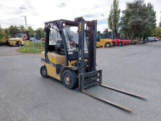 Chariot élévateur frontal 4 roues Yale GDP25VX