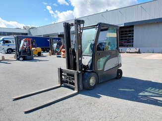 Chariot élévateur frontal 4 roues Yale ERP30VL