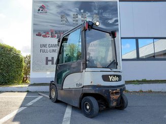 Chariot élévateur frontal 4 roues Yale ERP30VL