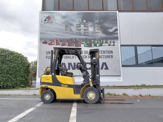 Chariot élévateur frontal 4 roues Yale GLP25VX
