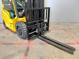 Chariot élévateur frontal 4 roues Hangcha XE25i ( CPD25-XEY2HA-SI )