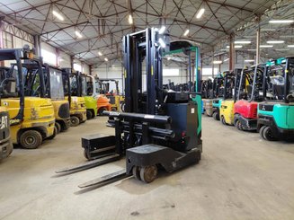 Chariot à mât rétractable multidirectionnel Mitsubishi RBM25N2