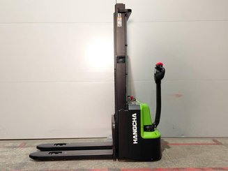 Gerbeur accompagnant Hangcha CDD12-AMC2-Li