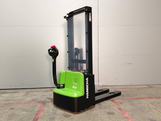 Gerbeur accompagnant Hangcha CDD12-AMC2-Li