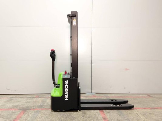 Gerbeur accompagnant Hangcha CDD12-AMC2-Li