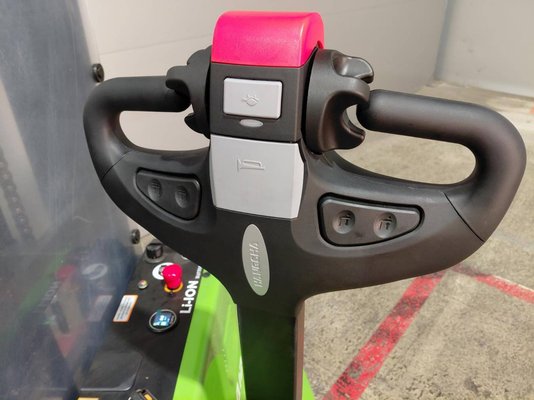 Gerbeur accompagnant Hangcha CDD12-AMC2-Li